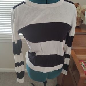 Small Old Navy sweater